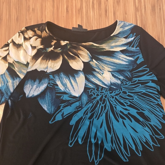 NWOT Alfani Floral Women's Top - Picture 3 of 7